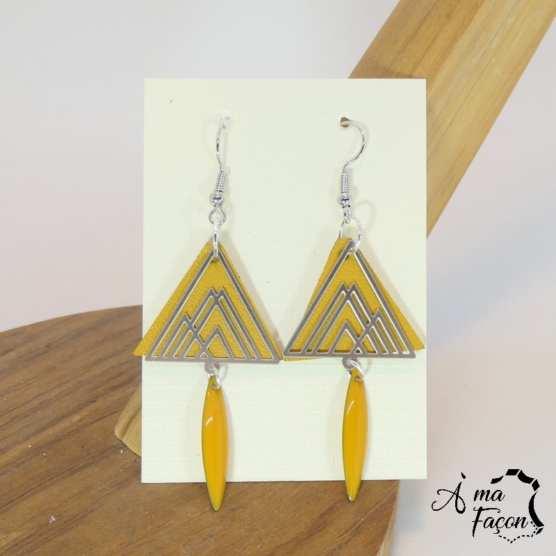 Boucles d'oreilles pyramide